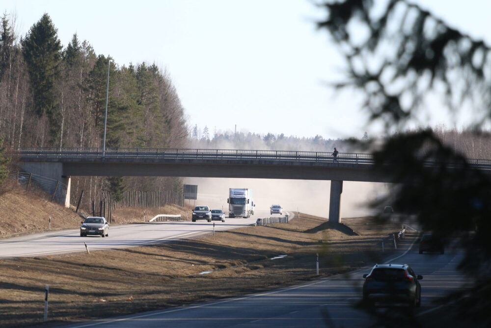 Moottoritien liikennettä