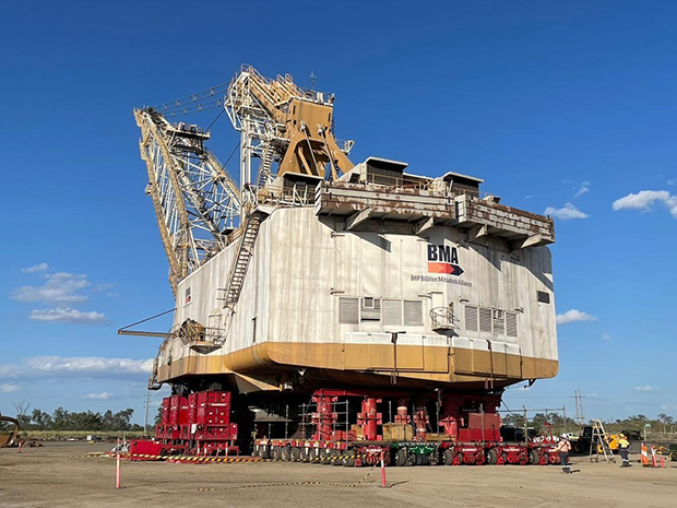 Marion 8050 laahakaivukoneen siirto