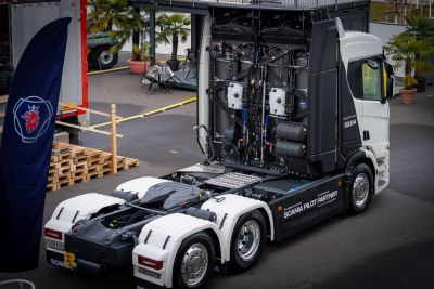 Scania-polttokennokuorma-auto