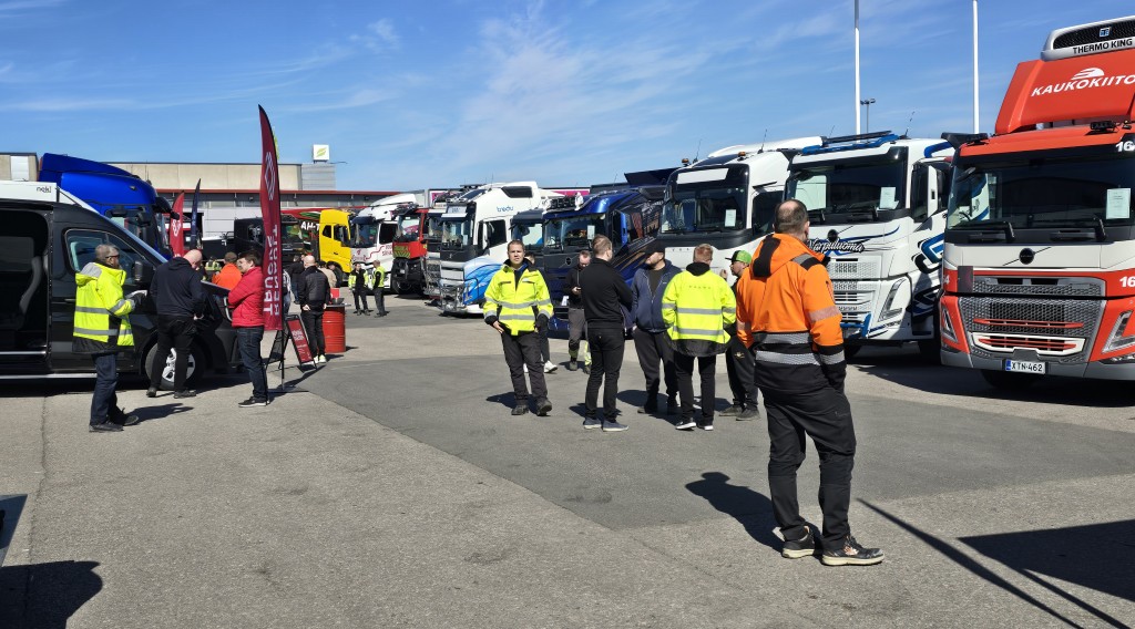 Volvo Truck Center