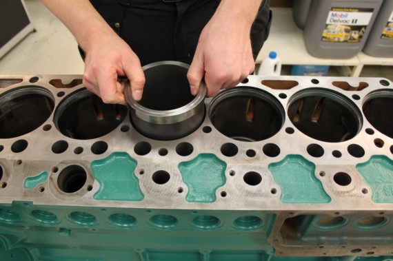 Tammer Dieselin korjausratkaisu seitsenlitraiseen Volvo/Deutz-sylinteriryhmään.