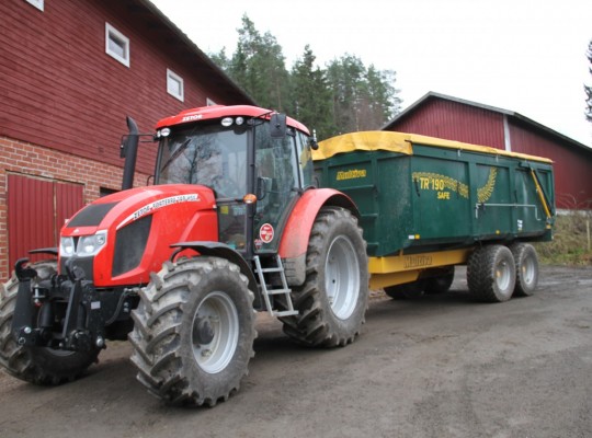 Maitokartano Zetor