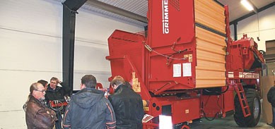 Grimme Esitt ytyi Skaftungissa Laatikkopesuri Suomen Markkinoille 